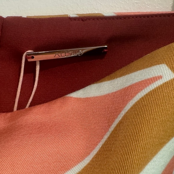 Alexis - Picture 7 of 15